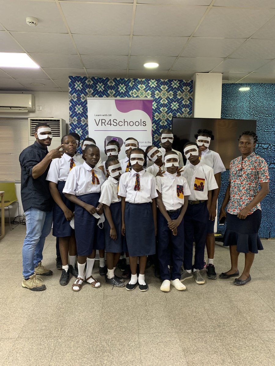 Imisi3d's tweet photo. #VR4Schools Episode
Isador Model School students learnt all about Kinetic and Potential Energy in VR!!! 🥰🥁
We were thrilled to host them (and their teachers) at the Lab earlier today 🤩
How are you spending your Friday?🌝
#creationlab #educationalvr #learning #xr #africa https://t.co/mR3jc3uaGY