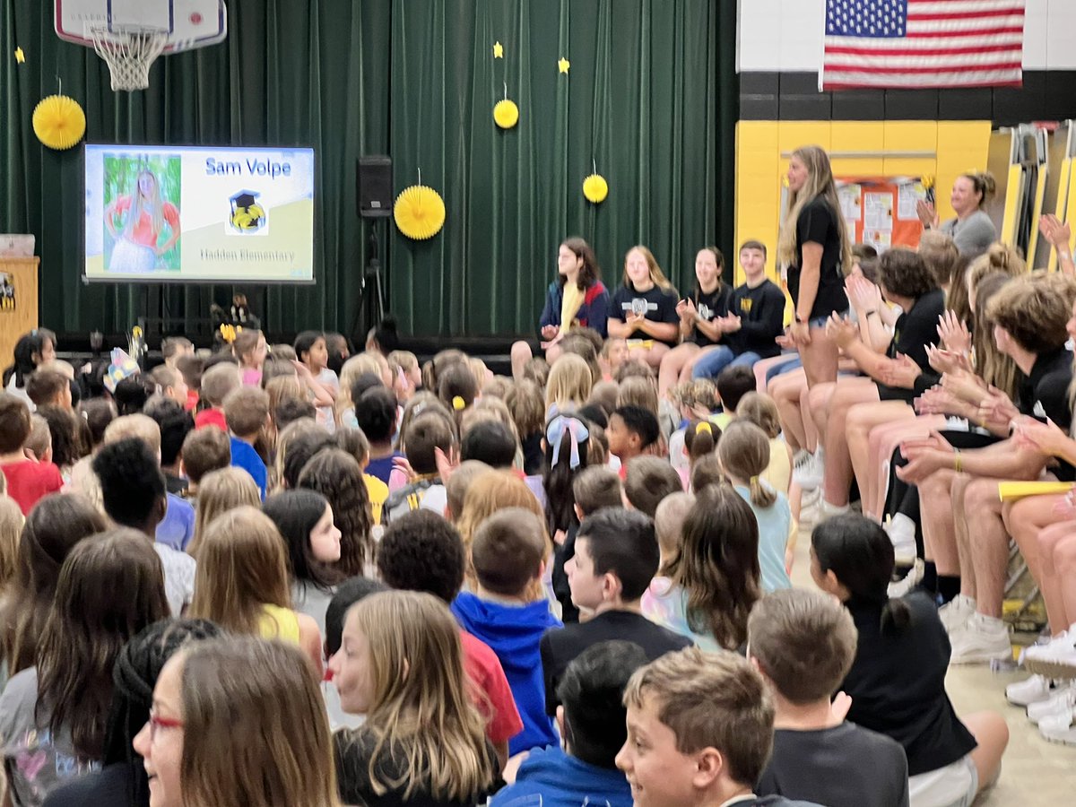 BuckeyeElem's tweet photo. Introducing seniors!  So great to see our former students! https://t.co/VJfPiBDD5p
