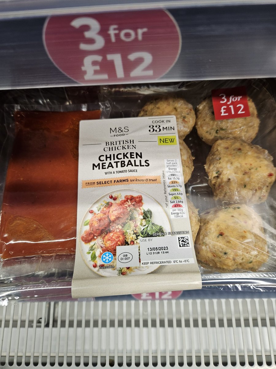 C_Law's tweet image. Is it chicken, or is it meat? #perplexed