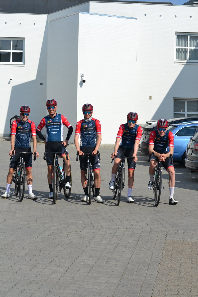 GPHerning's tweet photo. Preparations for the 2023 edition of Grand Prix Herning are in full swing 🚴‍♂️

The finish area is being set up, bikes are getting prepped, the riders are out checking the course and the trophy is ready to be handed over to the 2023 winner 🏆 https://t.co/oFf8fvKoRo