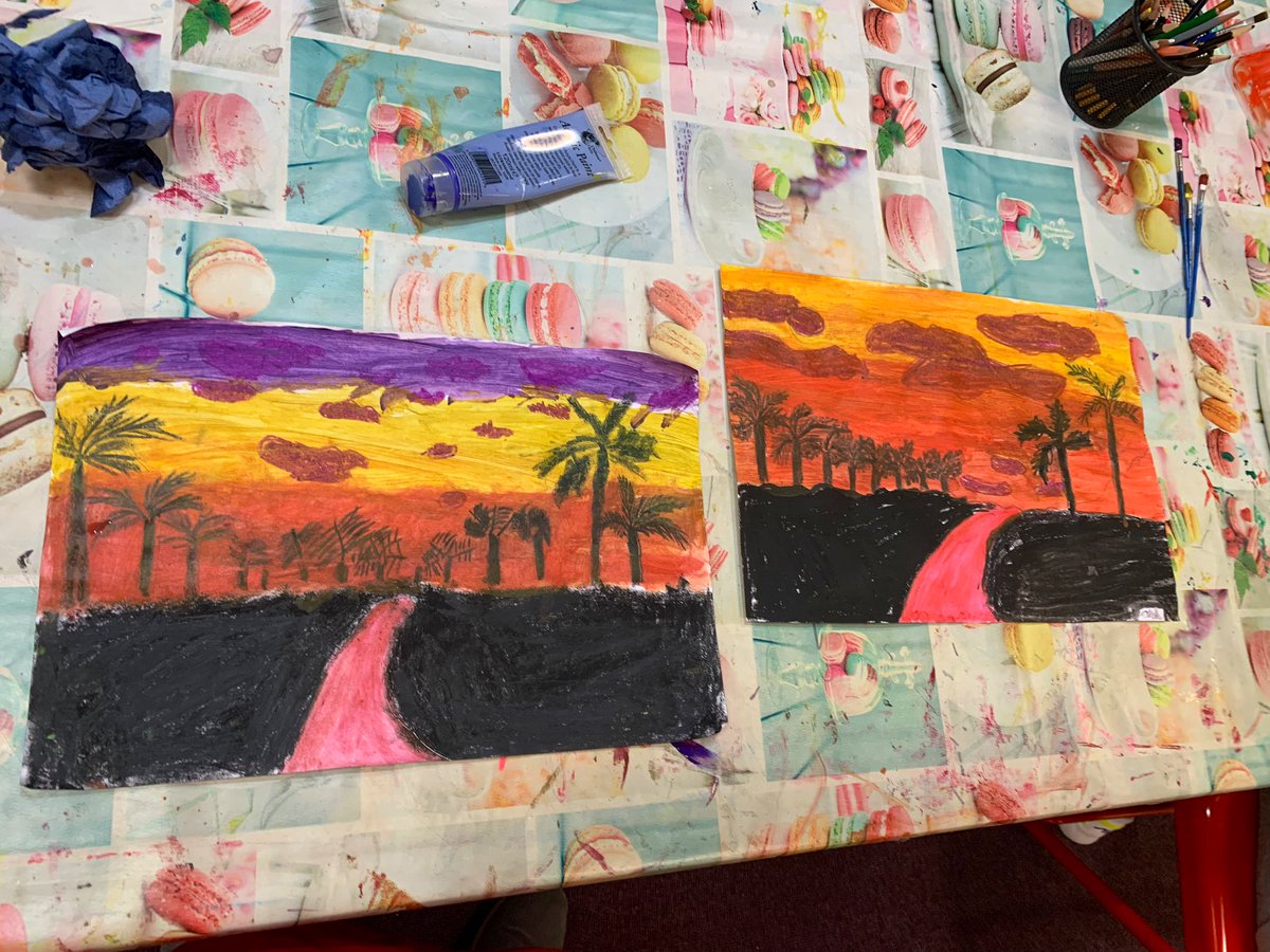 📣Beautiful Mixed Media Artwork being done today by our young home schooling artists age group 🎨 6 - 9 years.
#ArtClassesGroup #slough #studio #letscreate