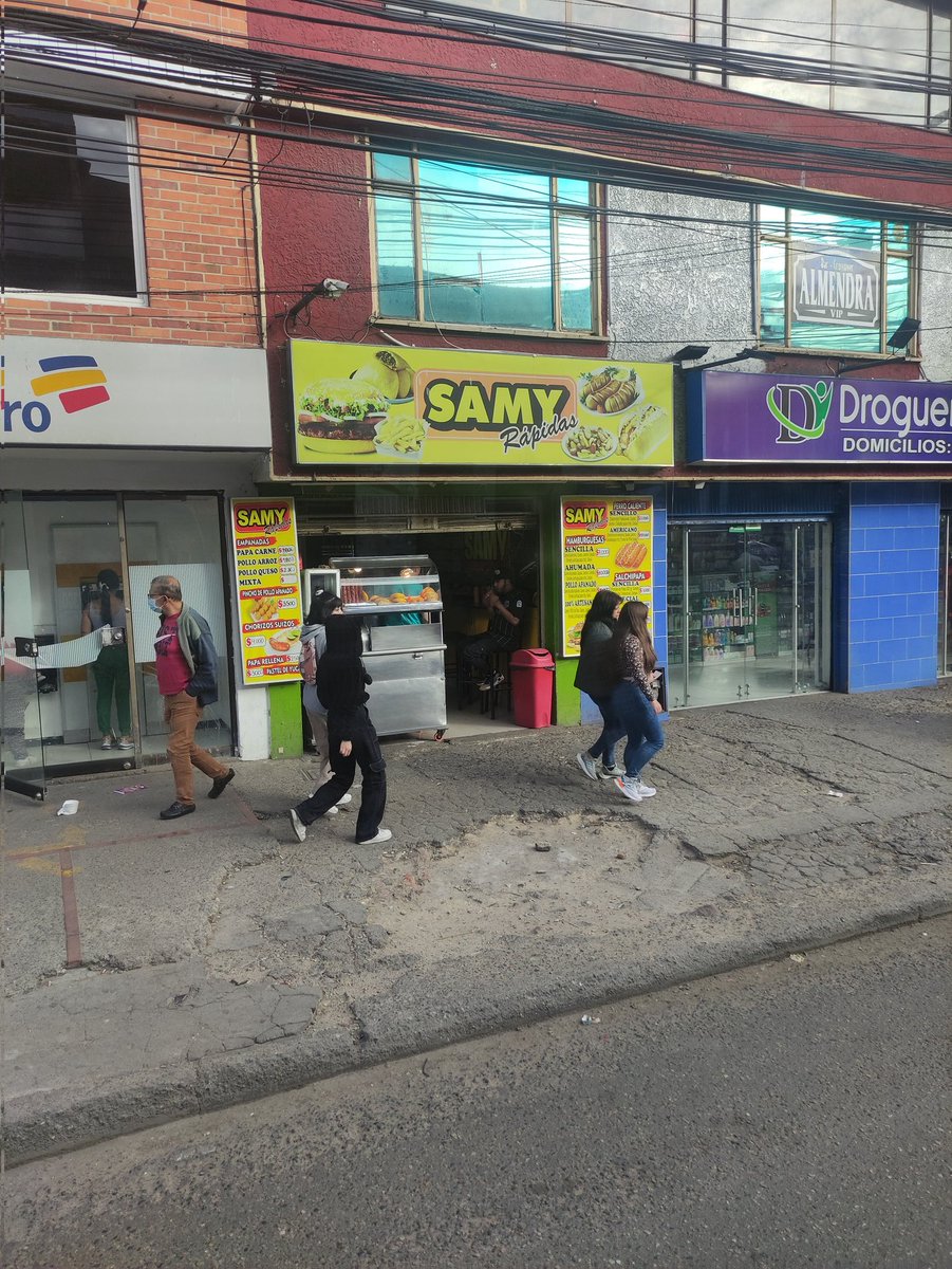 Vi este lugar y me recordó a <a href="/samyriveratv/">rivers</a> jajajaja de las cosas más random qué noto porque ya había pasado por aquí varias veces y hasta ahora le puse atención