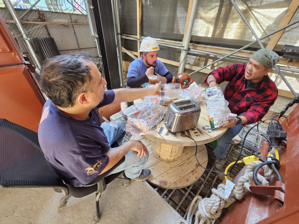 Craigly Hightower The Climber Of Things High 🧗🟦 tweet media