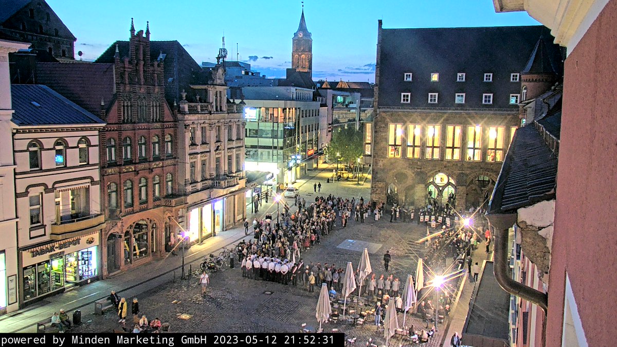 NicoOhlemeyer's tweet photo. #Minden Markt right now https://t.co/QXMvgHBWRp