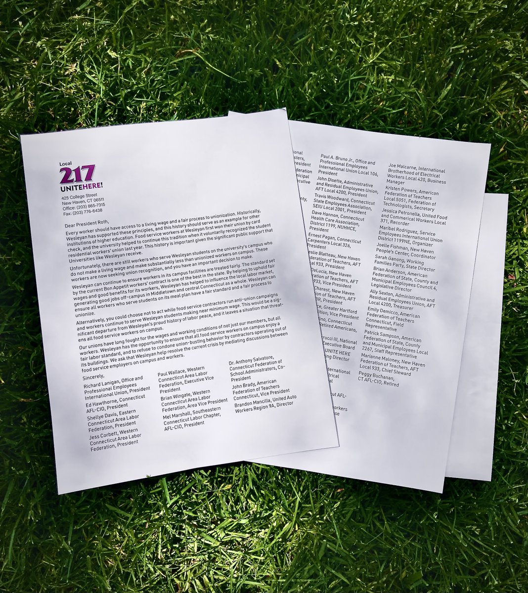 🚨Today we delivered a letter from 50+ labor leaders in Connecticut calling on President Roth to intervene in the labor crisis on Wesleyan's campus!!🚨 

So grateful for everyone's solidarity and support✊✊ #workersunitedwillneverbedivided #unionYES #wesDWU