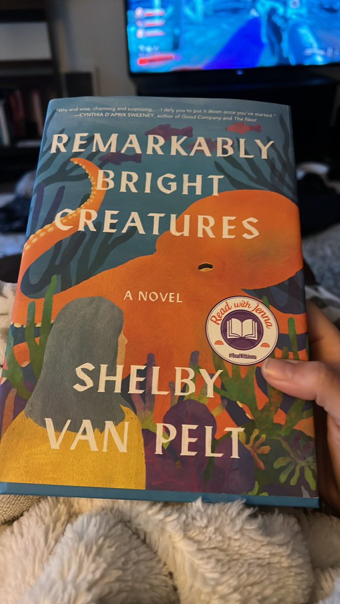 SabShowalter's tweet photo. @goodreads Remarkably Bright Creatures by Shelby Van Pelt. I’m so in love with it!! https://t.co/CEDKMPIxxj