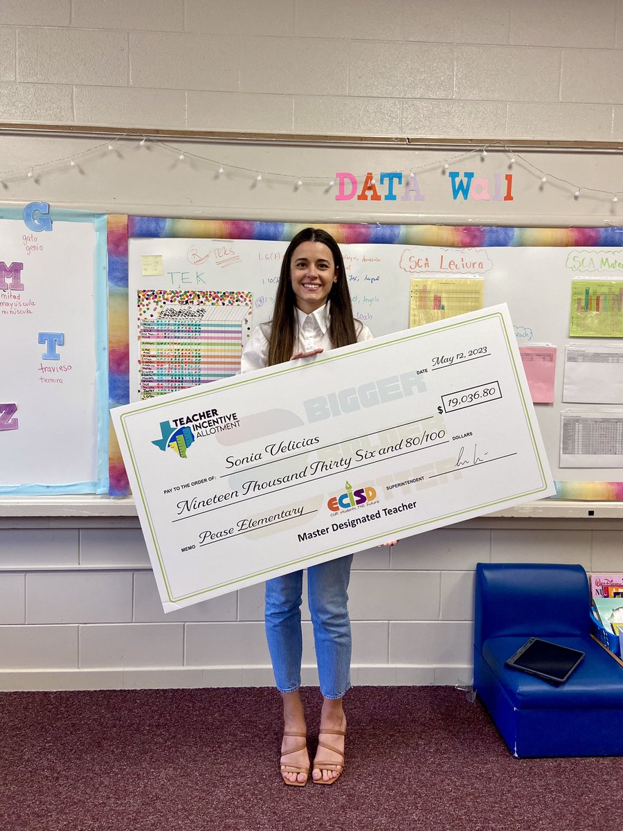 16 of us <a href="/PeaseMustangs/">Pease Elementary</a>  received TIA today. Thank you for recognizing our hard work and dedication. Proud to be part of this district! <a href="/EctorCountyISD/">Ector County ISD</a> #newdesignation <a href="/Ecisd_OC/">ECISD Opportunity Culture</a> <a href="/ECISDblendED/">Ector County ISD Blended Learning</a> #masterteacher #teacherincentive