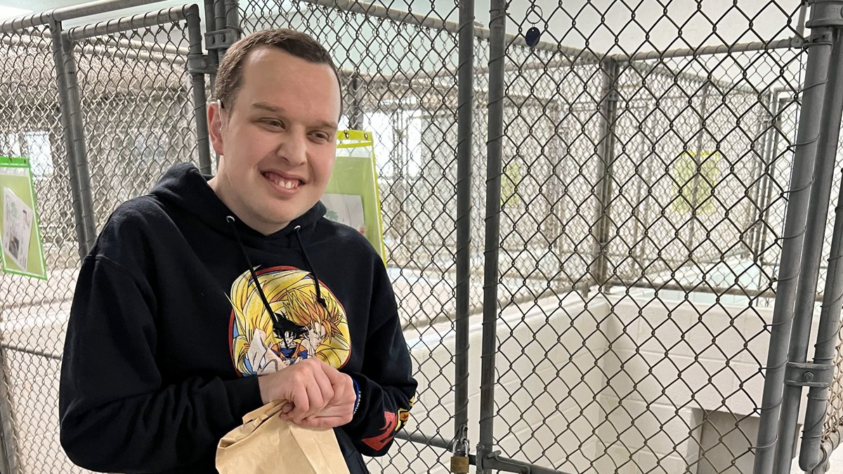 ICKCConnections's tweet photo. We took a trip to THREE local animal shelters to donate bags of our broken dog treats to the homeless pets and rescues 🐾 It not only made their day but our students as well!

#community #adoptdontshop #pawsabilities #pawskc #adultswithdisabilities https://t.co/7Myh3vZT4S