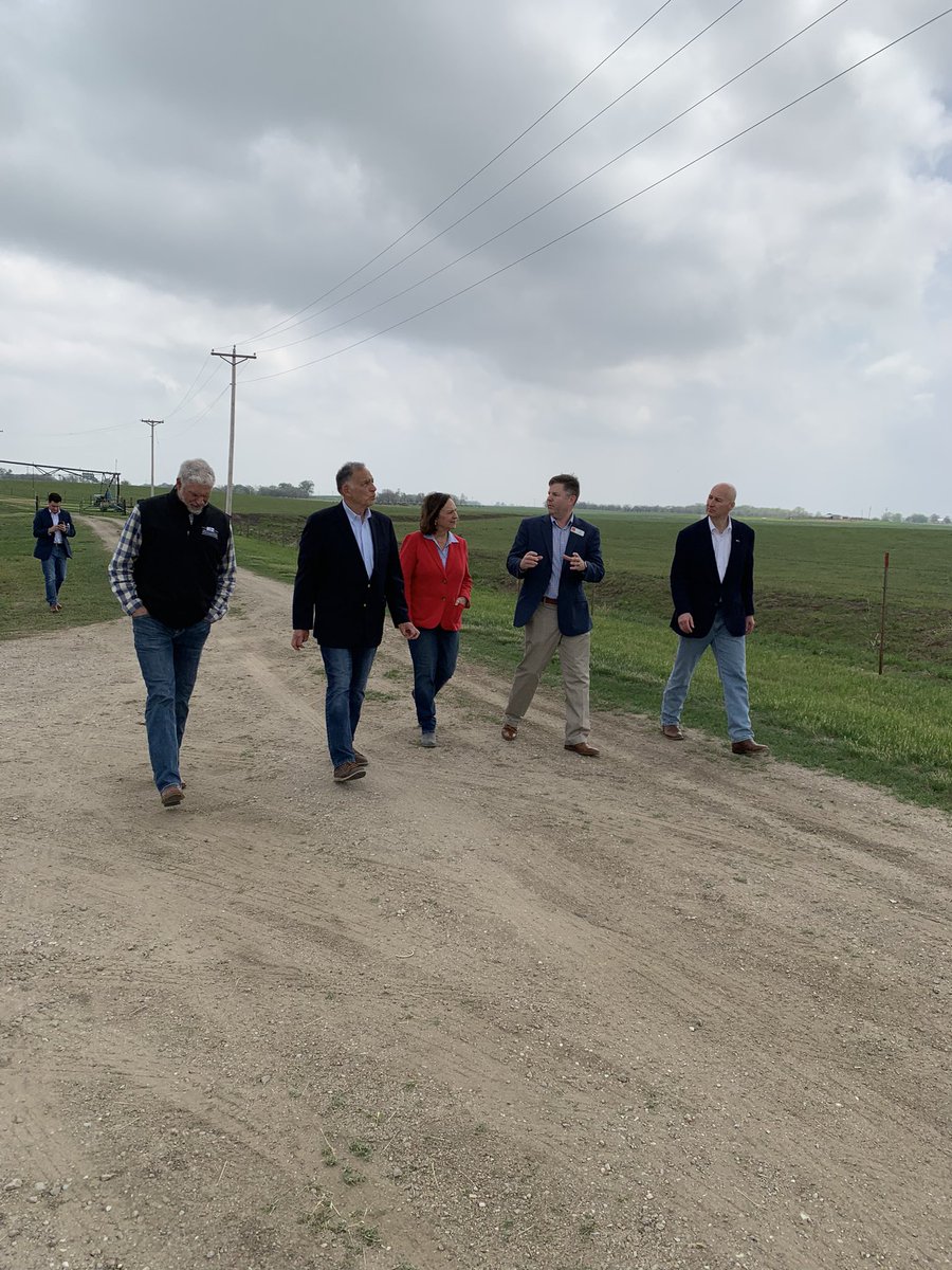 nebr_matt's tweet photo. Great opportunity today to share @UNL_IANR precision agriculture and climate-smart research and producer engagement with @SenatorFischer, @JohnBoozman, @PeteRicketts, @SenateAgGOP staff, and Nebraska stakeholders. https://t.co/E8AO1Q7q4Z