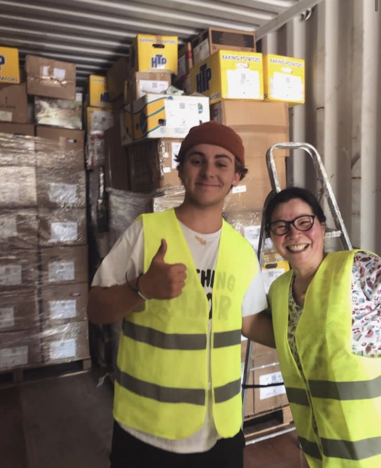 Container day at
@shopthemeadows ! Our amazing volunteers have just filled a 40ft container of children’s clothes, blankets and shoes for Lebanese and Syrians in need - including 22,000 reusable sanitary pads!! <a href="/Popea50/">Alex Pope</a> <a href="/Essexlife/">Essex Life</a> <a href="/BBCEssex/">BBC Essex</a> <a href="/ChelmsfordTimes/">Chelmsford Times</a> @thefreeshoplebanon