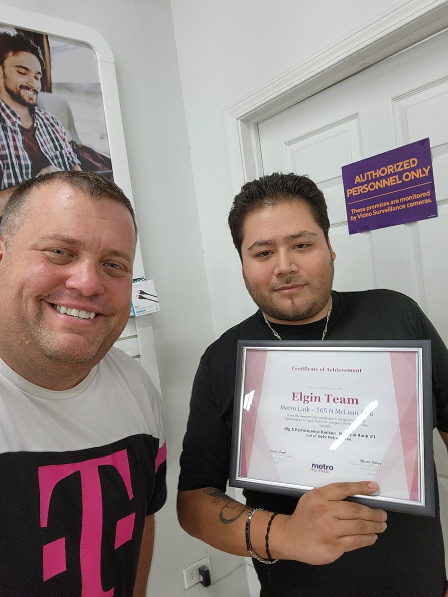 David Frank (@frankdatankds) on Twitter photo With Jose at our store on McLean St in Elgin, IL! Not only a great salesman and operational sound, but give great customer experience! Great work getting perfect surveys last month Jose! <a href="/JuhazyMartin/">Martin Juhazy</a> <a href="/TimMiller44/">Tim Miller</a> With Jose at our store on McLean St in Elgin, IL! Not only a great salesman and operational sound, but give great customer experience! Great work getting perfect surveys last month Jose! <a href="/JuhazyMartin/">Martin Juhazy</a> <a href="/TimMiller44/">Tim Miller</a>