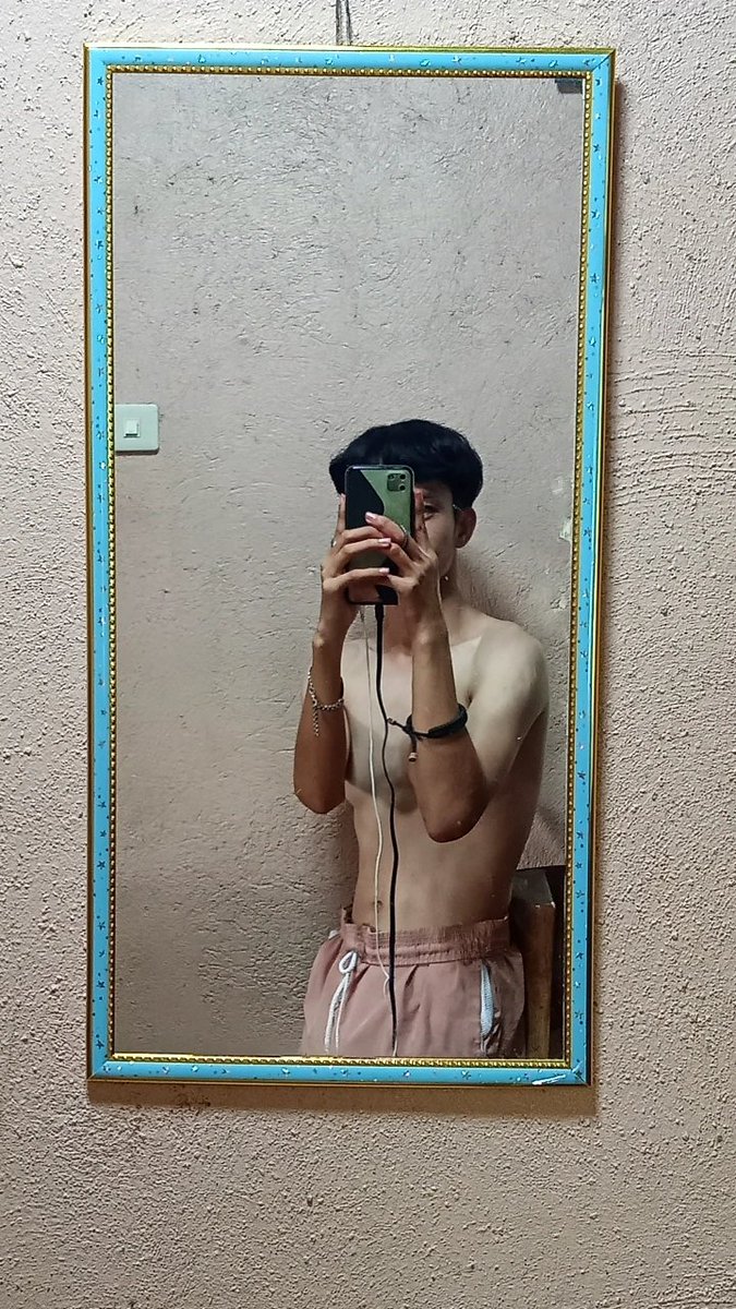 Mr_pogi23's tweet photo. Sampalin kita pero hindi gamit kamay🍆🥵 https://t.co/8dOzozflPA