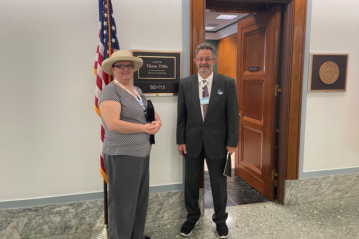ebaymainstreet's tweet photo. Many thanks to @SenThomTillis's staff for visiting with Paul Apollonia of Paul's Discount Store &amp; Kristina Compton of AutoPartsPuller who were participating in eBay's #DCFlyIn23. Thanks for all you do to #ProtectSmallBiz! https://t.co/UilmjOPCaR