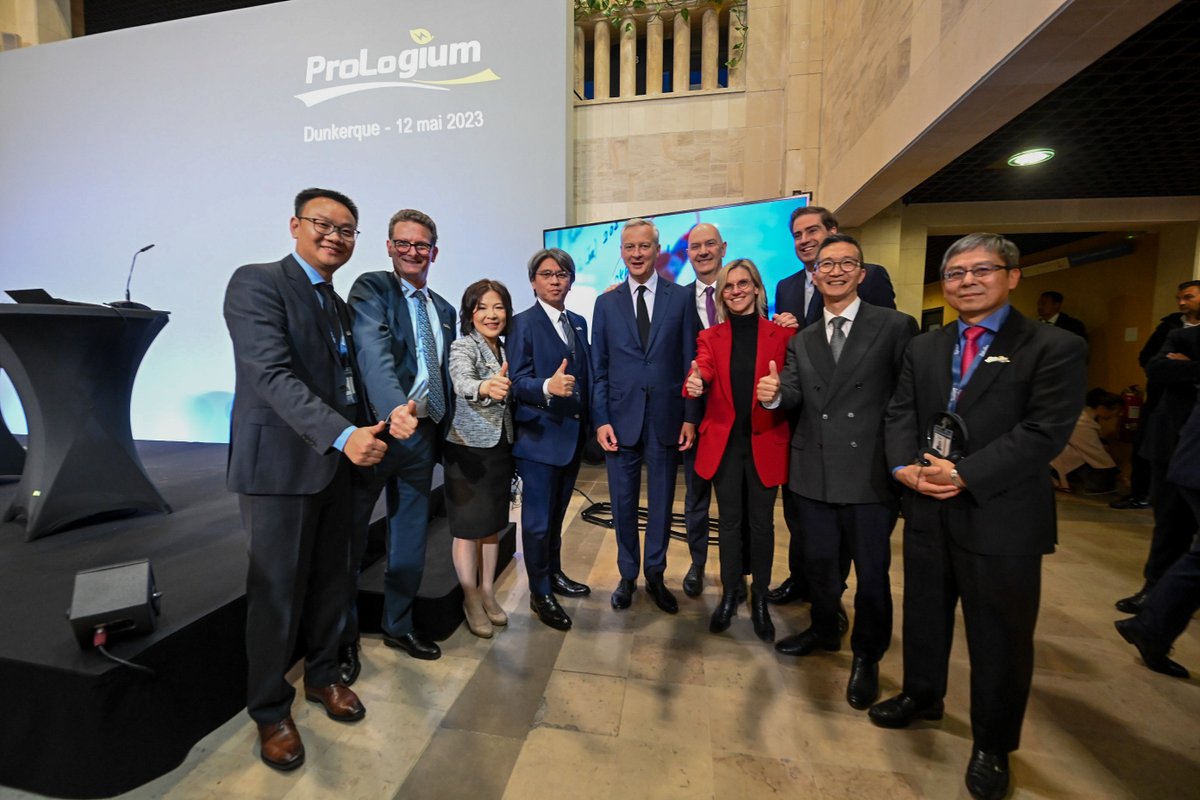 ProLogium's tweet photo. Pourquoi nous avons choisi la France :
👉 Le fort développement du marché du véhicule et des batteries électriques,
👉 La disponibilité d’électricité décarbonée,
👉 La qualité exceptionnelle du site du Port de Dunkerque
#ProLogiumFR https://t.co/hOMXotCH30