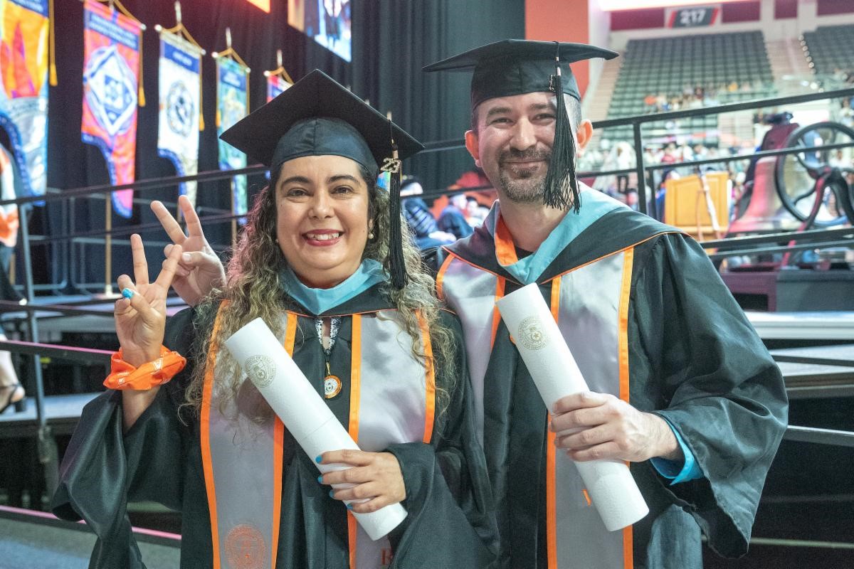 Newsroom at UTRGV on Twitter " ️🎓 CONGRATULATIONS, CLASS 2023⭐️ More