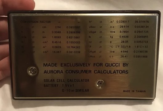 SameFr3quency's tweet photo. In the Late 70s &amp; Early 80s, Gucci gifted its sales employees with special edition, gold calculators made by Aurora https://t.co/xosIs1Onux