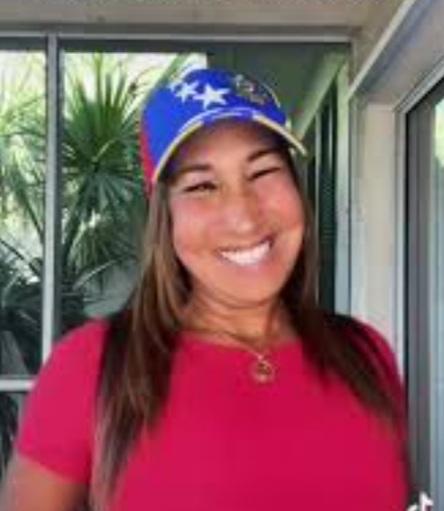 DMarjhall's tweet photo. @YeixonRomeroC He aquí unas venezolanas según tú, son las más bellas del mundo. Come un poco de maquillaje para ver si se te arregla la personalidad y se te da un poco el criterio. Lo que tienes de arrogante lo tienes de cerebro sin materia. https://t.co/vdnWXmpZYD