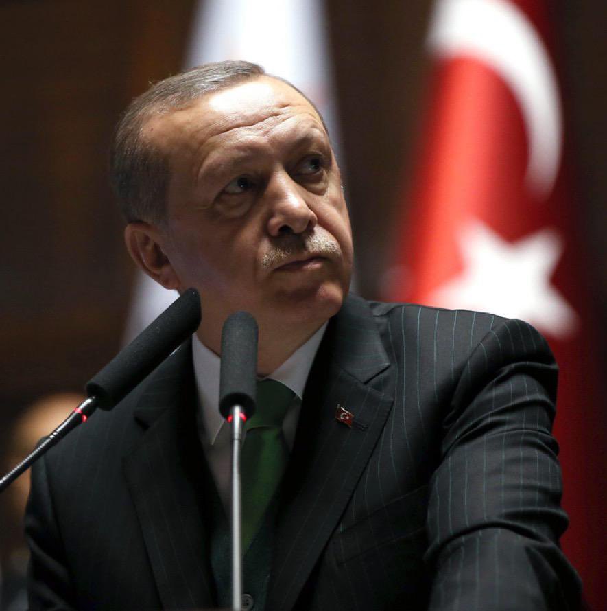 Medyanin50Tonu's tweet photo. Cumhurbaşkanı Erdoğan: “'Erdoğansız Türkiye' diyorlar. Erdoğan size ne yaptı?” https://t.co/dBCqpi1Svc