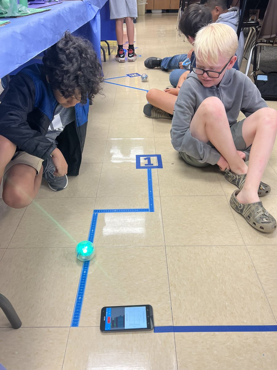 PBVUSD 5th Grade GATE Scholars programming Sphero sprk+ to complete the Sphero Mini-Golf Challenge! <a href="/SpheroEdu/">Sphero Education</a> #PBVUSD