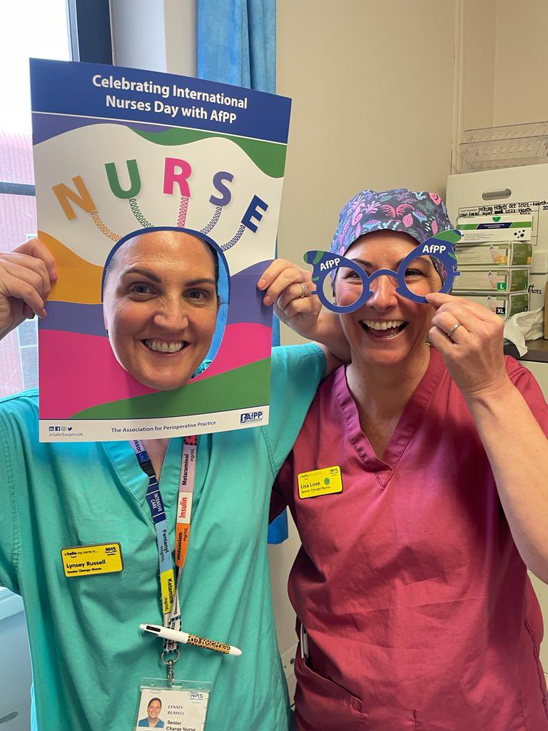 #InternationalNursesDay <a href="/NHSBorders/">NHS Borders</a>  <a href="/lynseywelsh03/">Lynsey Russell💜</a> smile 😊