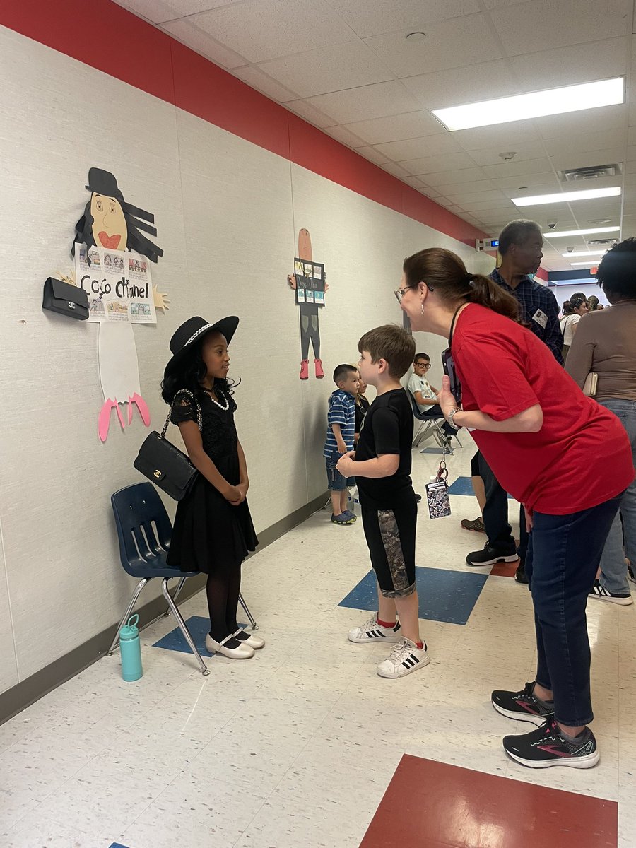 Laura L'Huillier Frazier tweet media