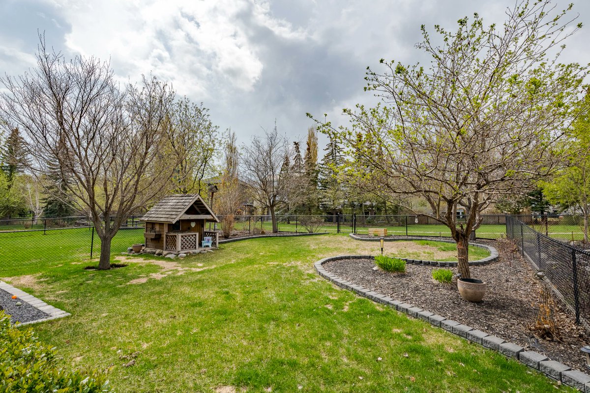 HCinCalgary's tweet photo. JUST LISTED in Citadel!
53 Citadel Green NW, Calgary AB
OPEN HOUSE on Saturday, May 13 from 12-3 pm
$750,000 https://t.co/mcZ3xRHJhZ