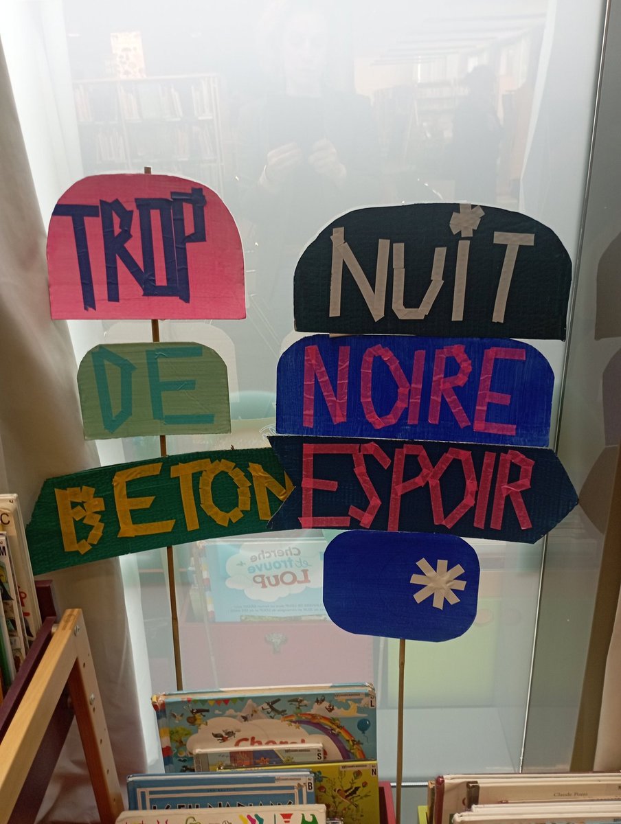 Présentation du très beau projet Le cri de la fourmi par les élèves de CM1 de l'école <a href="/Prevert_Rennes/">Ecole Jacques Prévert Rennes</a> avec les auteurs Les Tigres Gauchers et le SMAE des bibliothèques de Rennes. Un travail d'un an sur les insectes et la nécessité de les préserver. #pelrennes #eacrennes