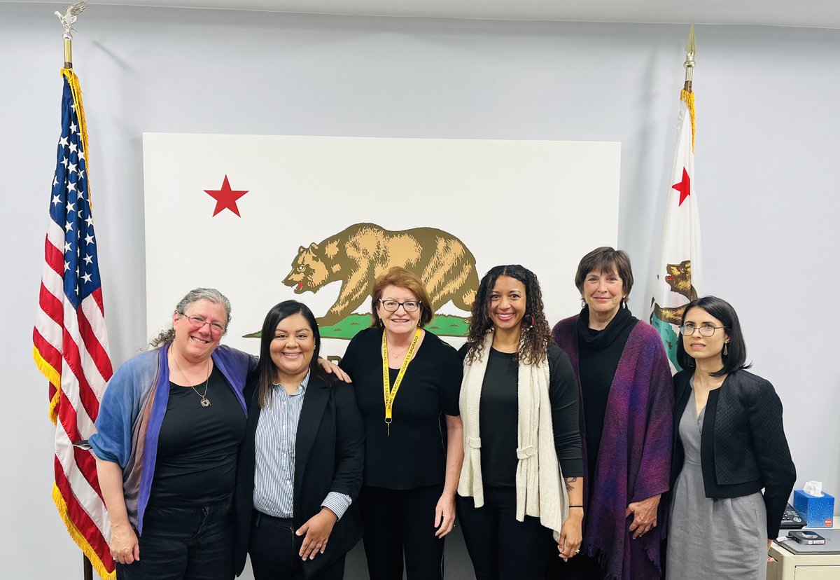 CalOrganize's tweet photo. 🗞️ BREAKING: @SenToniAtkins has committed full support of #SB567 to prevent homelessness &amp; stop unfair evictions!

If preventing homelessness is your #1 issue, #SB567 IS the most meaningful bill put forward this year.

@SenatorUmberg &amp; @Portantino get on board- vote yes on 567! https://t.co/Hh61tSPUTl