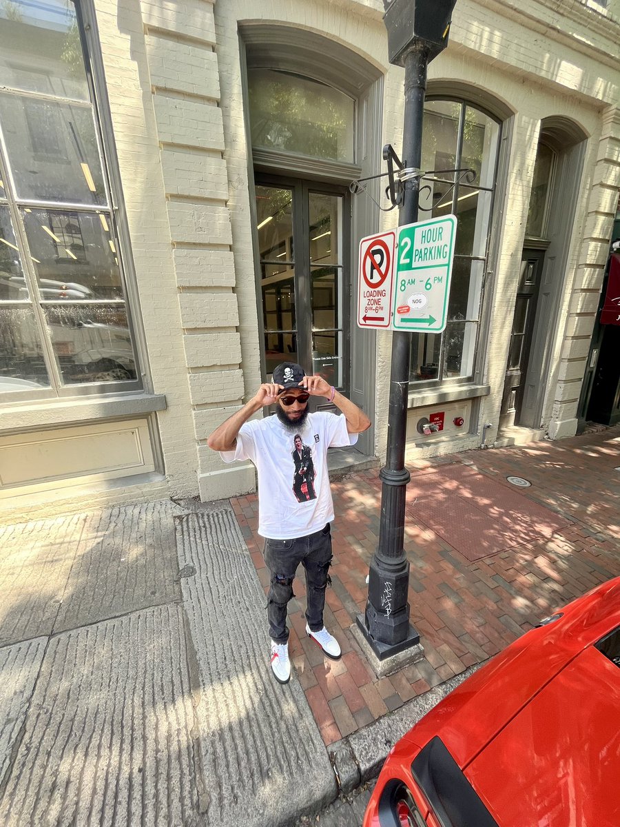 BigBakaCtack's tweet photo. I gotta ball out for my dead homies.. prolly why i aint w em #RipTonio https://t.co/qMrQ9CPhRR
