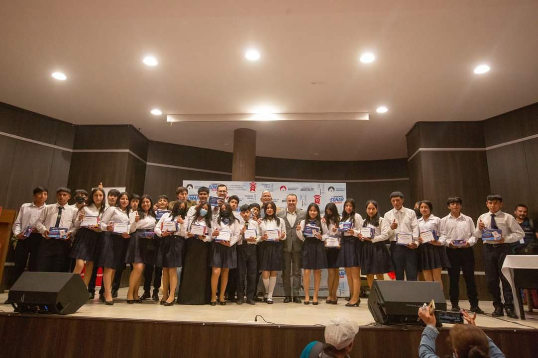 Napo Cadena tweet media