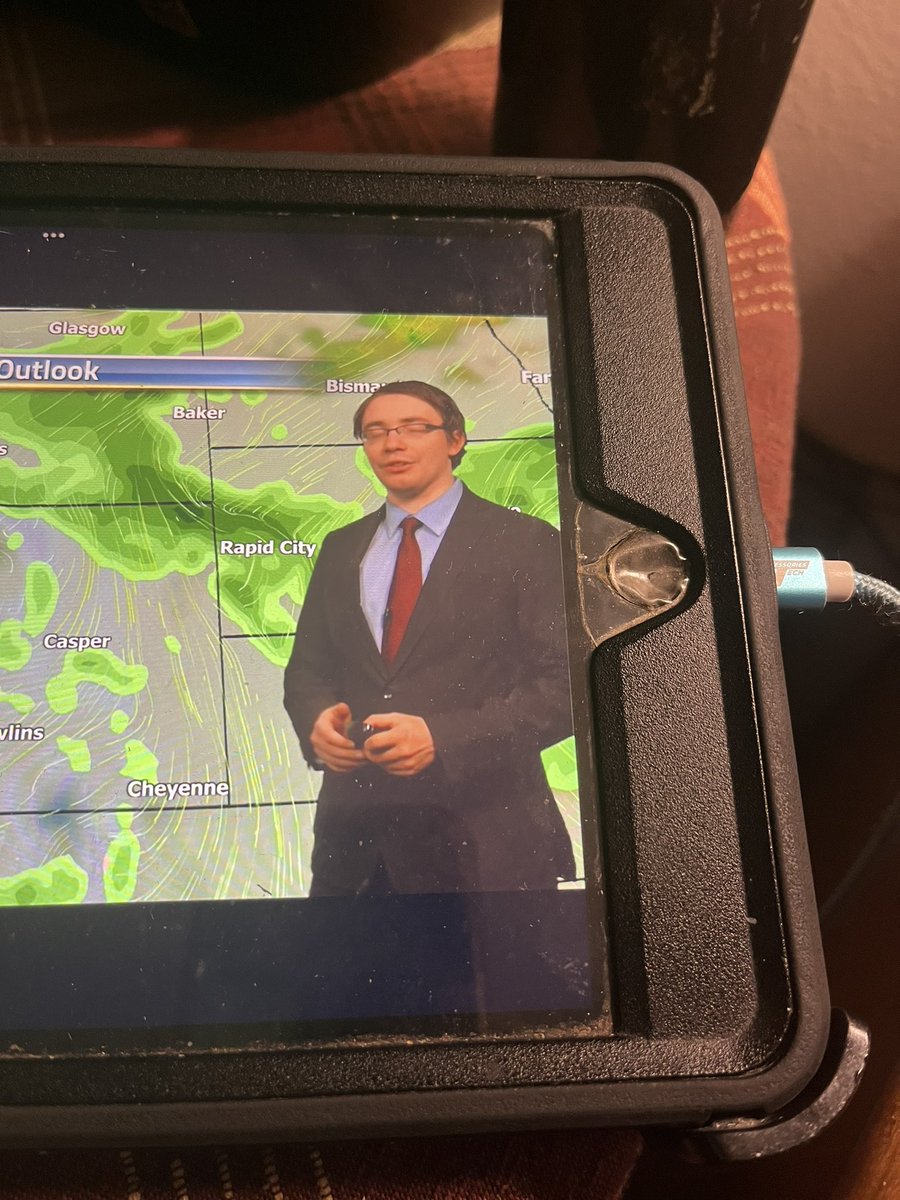 donniewalden's tweet photo. @sternshow I think our weatherman in Cheyenne Wyoming looks like JD.  Do you agree? https://t.co/uSbtCtmgoK