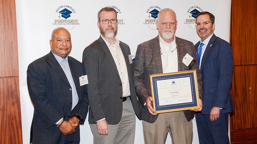 Funding from South Carolina Independent Colleges and Universities (SCICU) will help Anderson University’s South Carolina School of Public Service and Administration better train students to operate drones for public safety.

Read more here: andersonuniversity.edu/news/professor…

#truetoau
