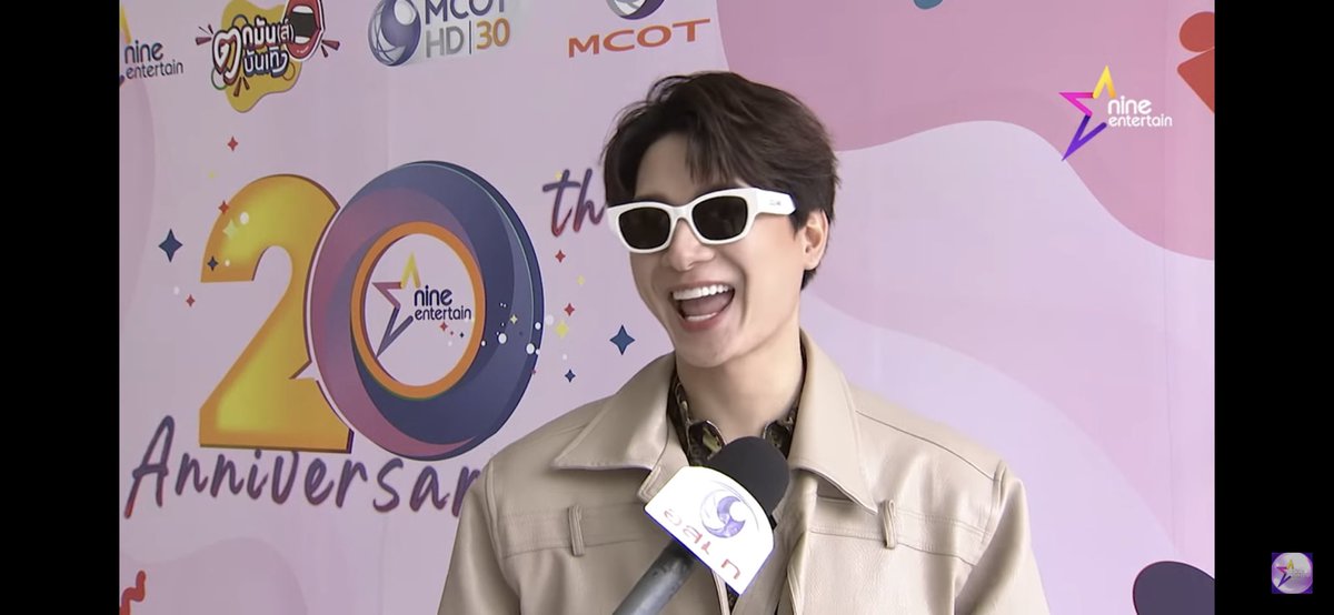 peraya_official's tweet photo. “คริส” ลั่น! โสดสนิท เล็งหาคู่ชีวิต เผยเสปกสาวในฝัน 

Cr : YT NineEntertain Official 

https://t.co/C5ThDJuQPj

#KristPerawat https://t.co/Nq6CgBHQ7l