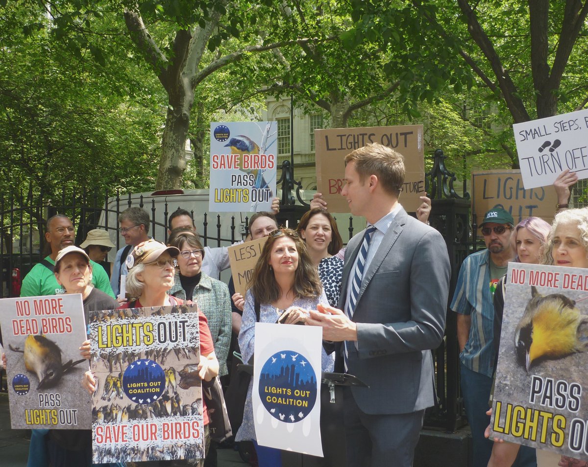 LightsOutNYS's tweet image. A highlight of our #LightsOutNYC rally was @CMErikBottcher, an early supporter of Intro 1039. Thank you, Erik!