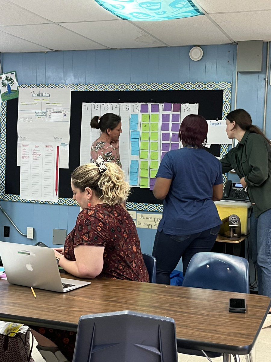 Excellence in action: our Student Growth Team is using what they learned in Stetson training to plan our special education student services next year. @AustinISD @AISDElementary @KauffmanforAISD @WeAreAISD