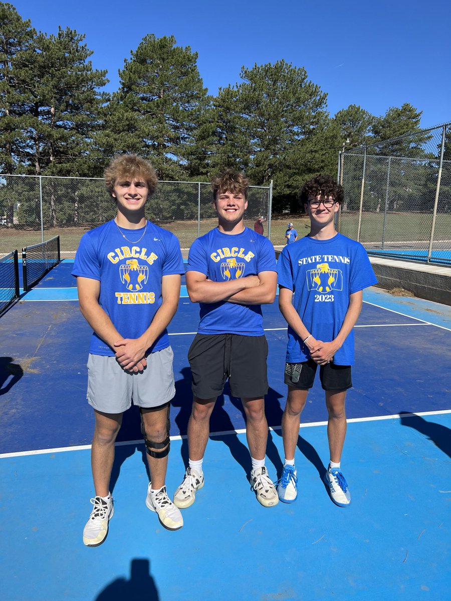 Ready to go! It’s gametime! ⁦<a href="/CircleTBird/">CHS Activities</a>⁩ ⁦<a href="/KSHSAA/">KSHSAA</a>⁩ #4AStateTennis