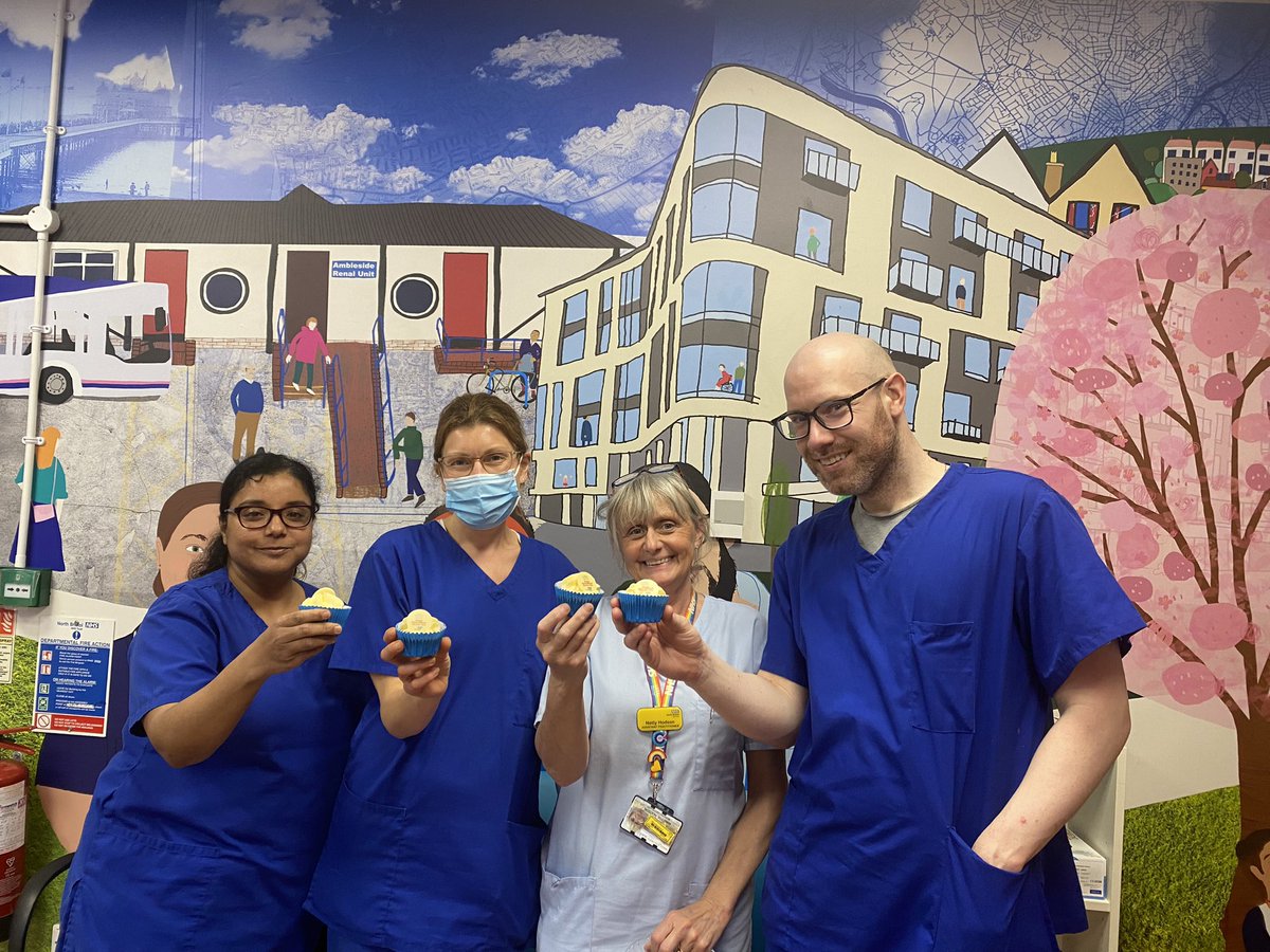 UnitRenal's tweet photo. Thank you nbt for the cakes https://t.co/L8i6ipC75U
