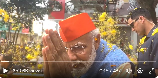 subyroy's tweet photo. @narendramodi Yes indeed...the #ExamWarriors wi see Adarniya Pradhan Mantri ji himself apologize for being so involved with #modiroad that he failed to see 🇬🇧 mistreating the Flag of 🇮🇳 in #Coronation https://t.co/gfFiODKfSH