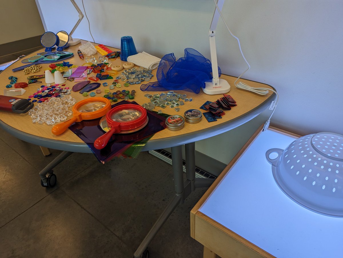 We are SO excited to start the Wondrous Classroom with <a href="/TheGlobalCollab/">Lynn Cuccaro, M.Ed</a> in just a few minutes! #playbasedlearning #inquiry #playtolearn