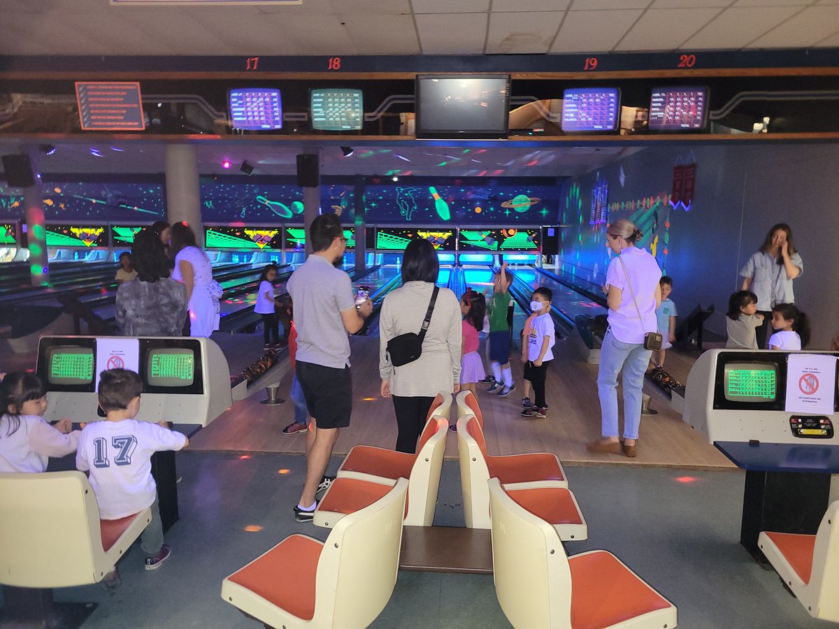 What a wonderful day for our Bowling for ShareLife event @St. Patrick for JK-8! Thank you SPM and Markham Bowl for a successful fundraiser. <a href="/DomenicScuglia/">Domenic Scuglia -</a> @JoelChiutsi <a href="/archtoronto/">Archdiocese of Toronto</a> <a href="/MarkhamBowl/">Markham Bowl</a>