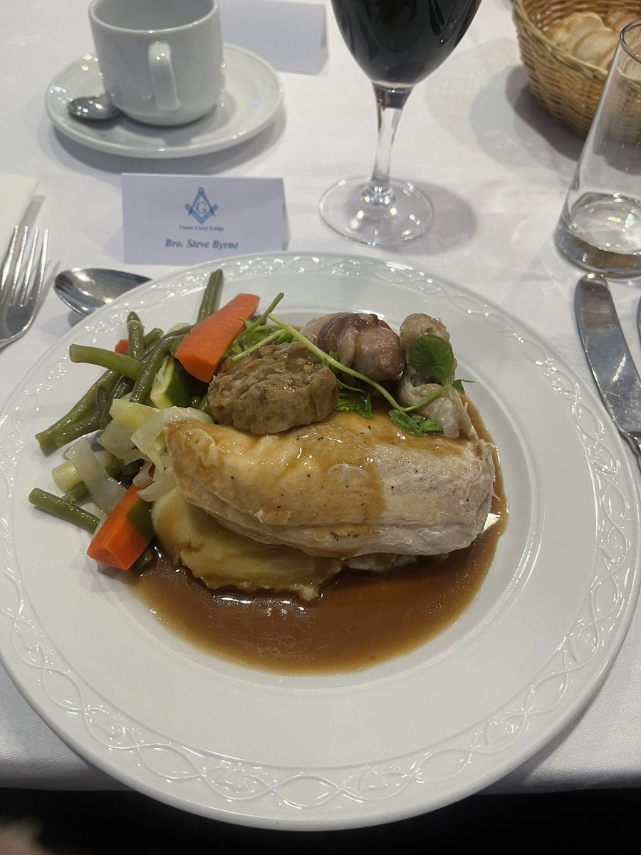 SteveJByrne's tweet photo. @MMMattTostevin Really wanted to go but had to work, saying that the #VictorCareyLodgeNo6892 #WhiteTable the night before was also a fab evening 👏 #freemasonsCI #MarinersLodgeNo168 #ProvinceofGuernseyandAlderney https://t.co/vXv3NyZQri