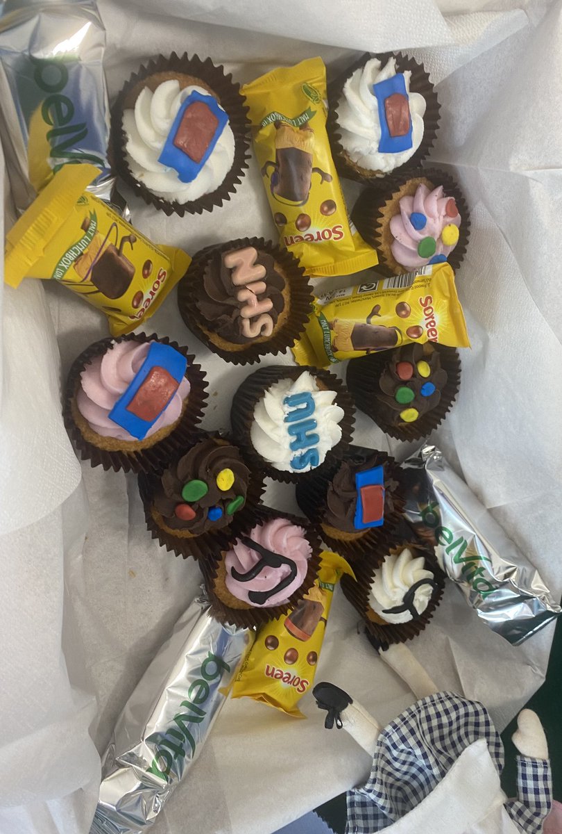 Hjeway1's tweet photo. Happy international nurses day. Our team looking after each other. Can’t pour from an empty cup. @Mersey_Care @JR_MerseyCare https://t.co/HrJksbtg1H