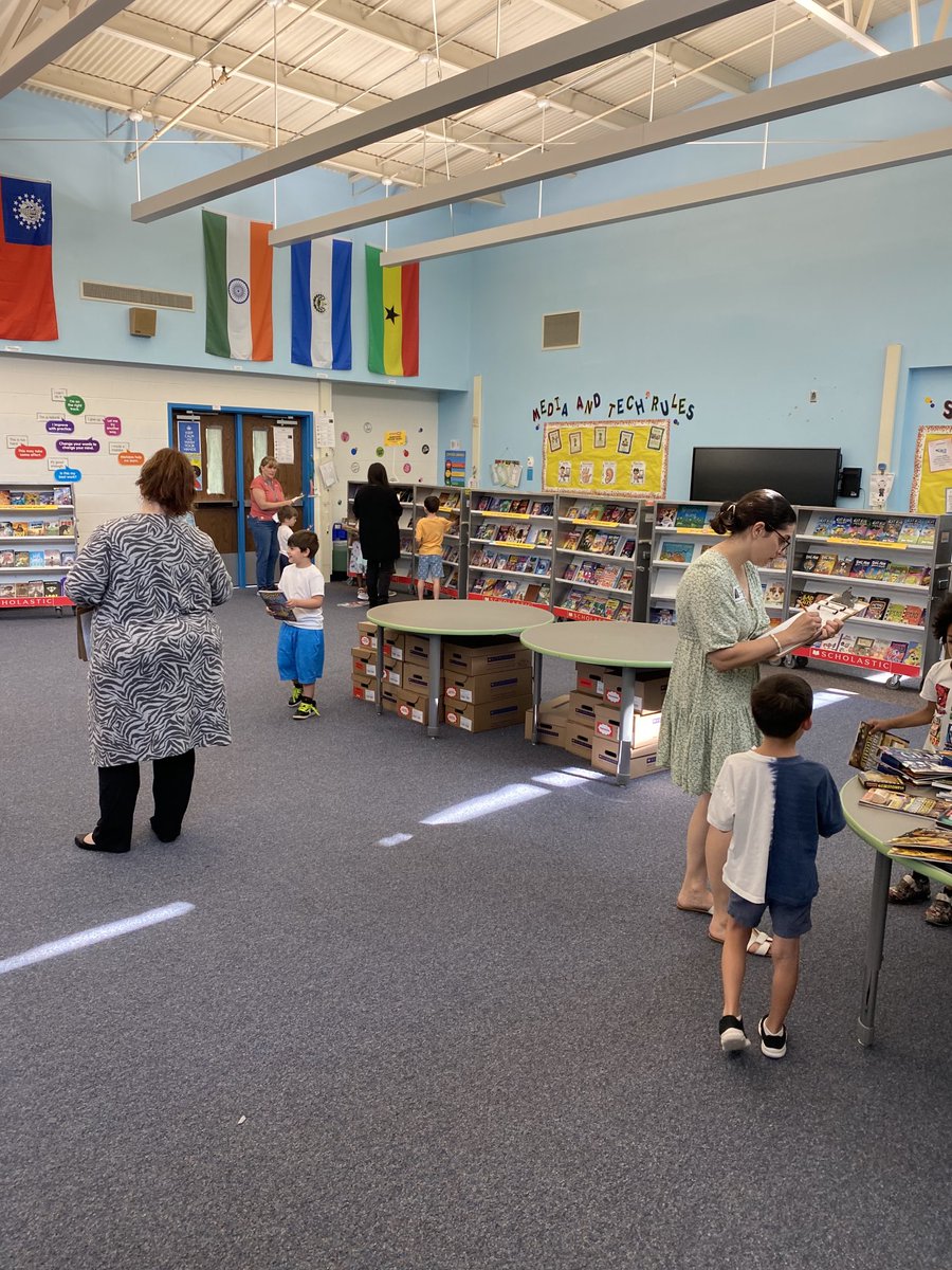 Our Book Fair week was BUSY! We sold SOOOO many books!!! Happy reading!