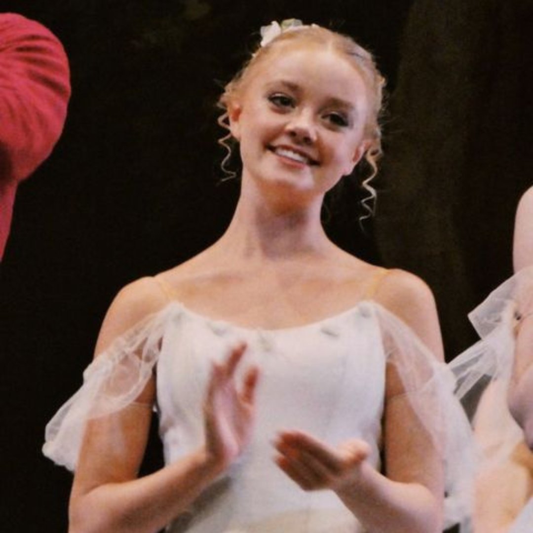 RoyalBalletSch's tweet photo. #Classof2022 - Jessica Templeton

Jessica joined Upper School in 1st Year from Buckinghamshire and now dances with @SarasotaBallet. https://t.co/I2CIjrbi07