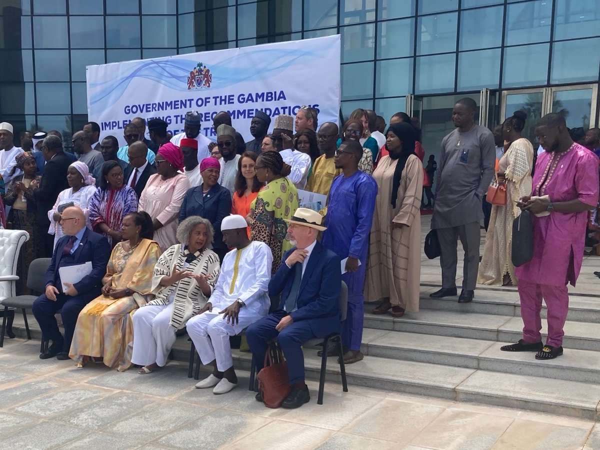 EUinTheGambia's tweet image. Today, at the #NationalStakeholderConference on the #ImplementationPlan of the #TRRC recommandations, his Excellency @BarrowPresident and EU ambassador Pampaloni have unveiled the new EU-@UNDP_TheGambia GREAT INITIATIVE, a 9 million euros project supporting democratic governance.