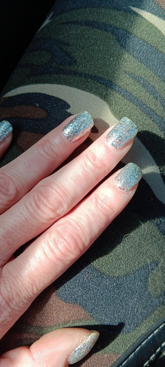 Nails done. Went discoball 🕺😊