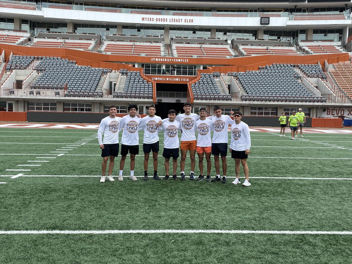 AtwoodKory's tweet photo. Wow what a last couple of days! Came into the meet with the 9th time but COMPETE to finish with the 7th 4x200 4A time in the state and PR by 2 seconds! Super proud of these guys for representing Alice Texas the right way! They will be back! @AliceAthletics1 @coach_gaza https://t.co/RbmUilW1tu
