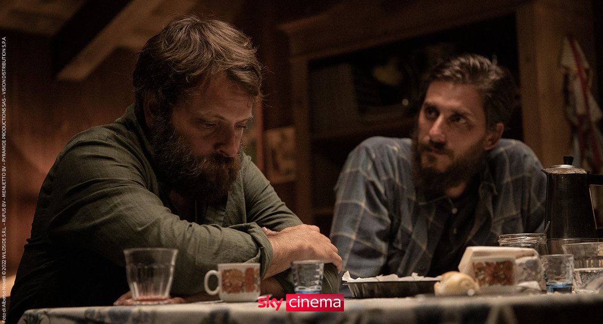 SkyItalia's tweet photo. Per Pietro e Bruno la montagna è l'unico luogo possibile dove scoprire sé stessi.
#LeOttoMontagne, vincitore di 4 premi tra cui Miglior Film ai #David68, dal 15 maggio su Sky Cinema https://t.co/lRBL7xvo7R