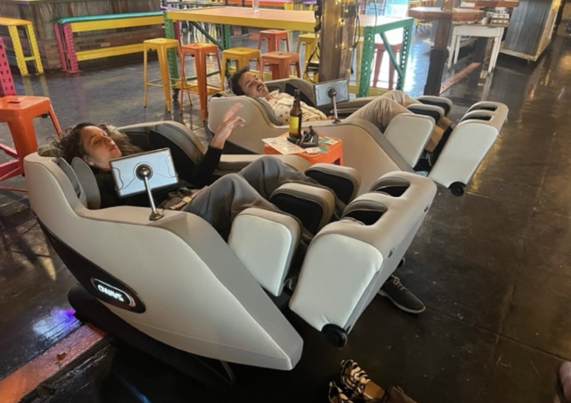 We had a blast at @theducephx 
showcasing our luxury massage chairs! 

It’s never too late to book, especially with Mother’s Day right around the corner! 😉 💐 

#Theduce #massagechairs #phoenixarizona #arizonabusiness #chandlerarizona #mothersday #mothersdaygift