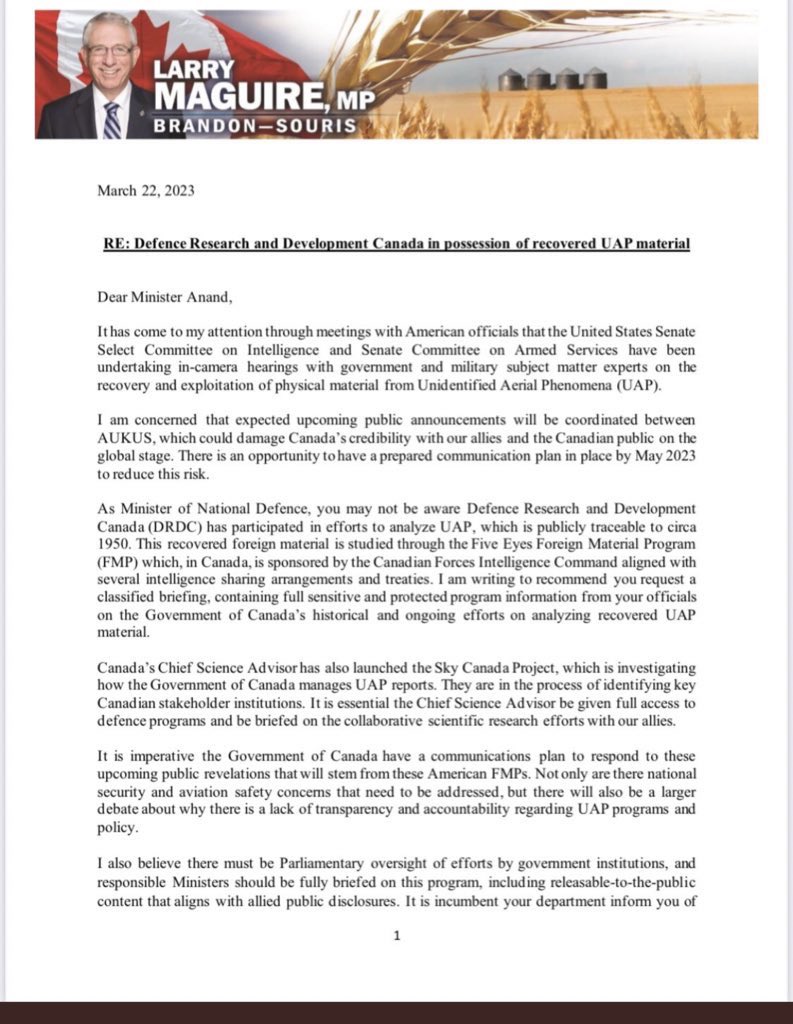 GeenStijl: GSTV. Het Stamcafé staat OP DE ZWARTE CROSS